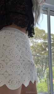 Hiii ok so seems like everyone wants the neon pink sexy outfit pics