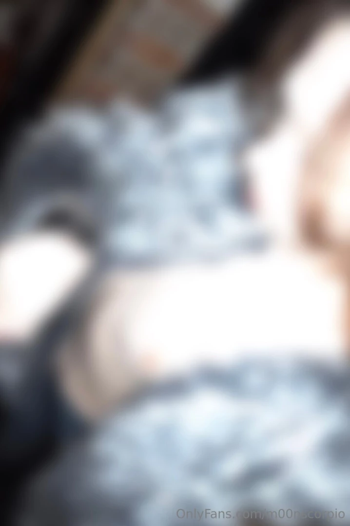 You wanna know what time is it its time to jerk off 