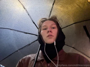 I am in love with the light behind me to be honest