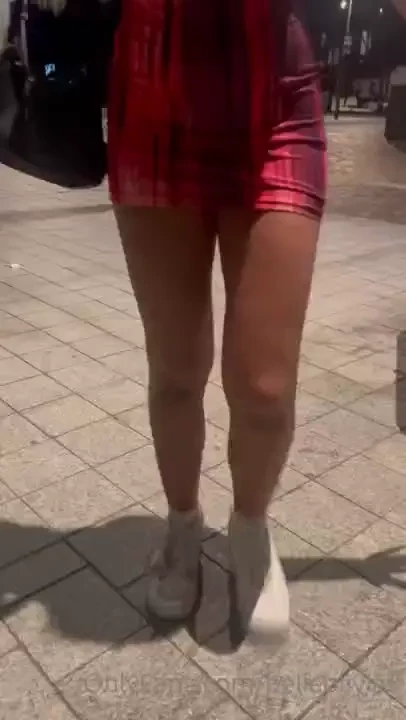 I went to a rave last week and of course i ended up sucking dick 