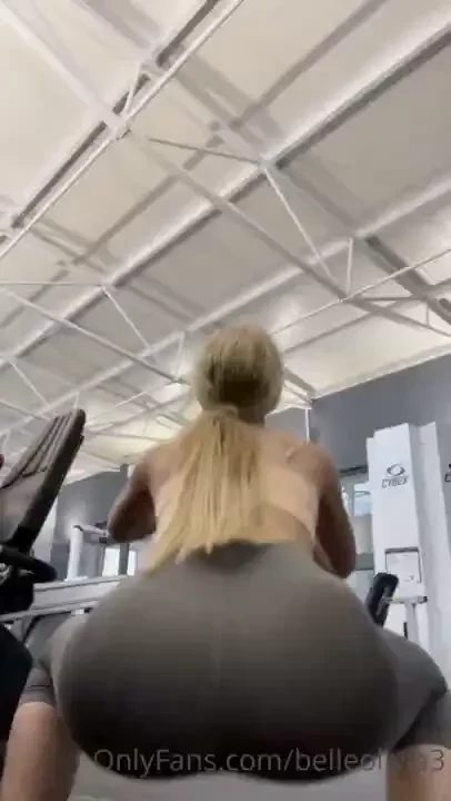 Like how my ass jiggles so glad this hotel has a gym 