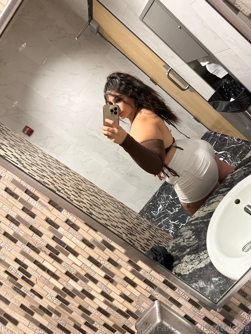 It s hump day y all what yall wanna see from me 