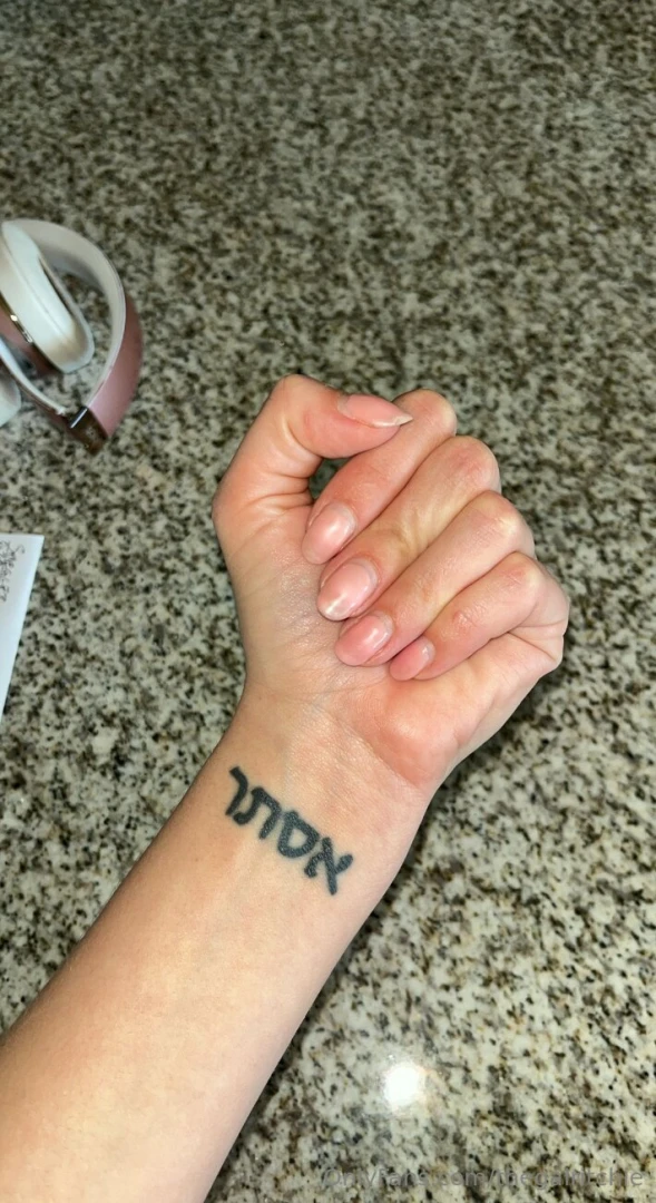 Gal needs some new nails pretty pretty please i love having beautiful 