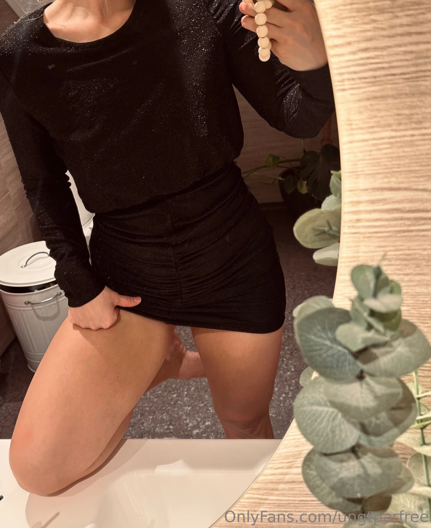 Julebord sesong med noen til - og intet under kjolen s klart hva synes 