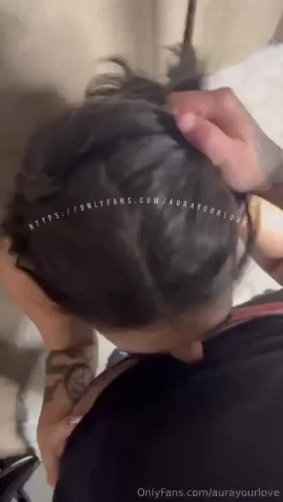 Estaba en plena sesi n de fotos pero no me pude contener a comerme al 