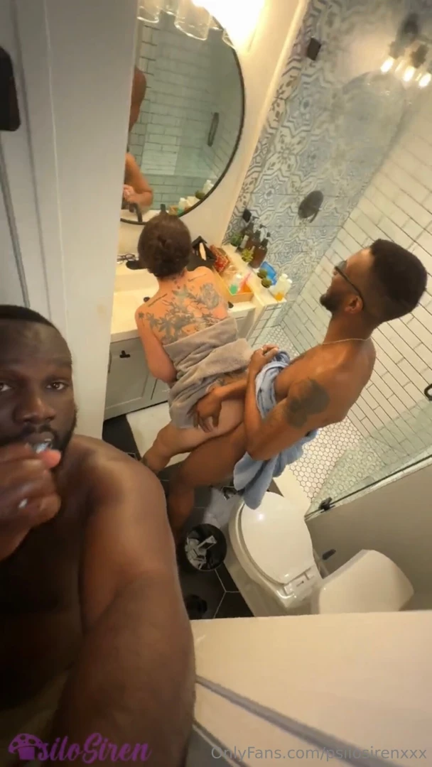 This is what friends are for i m such a naughty nympho milf and always 