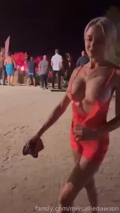 Here s how i would try to get your attention if i walked by you at a 