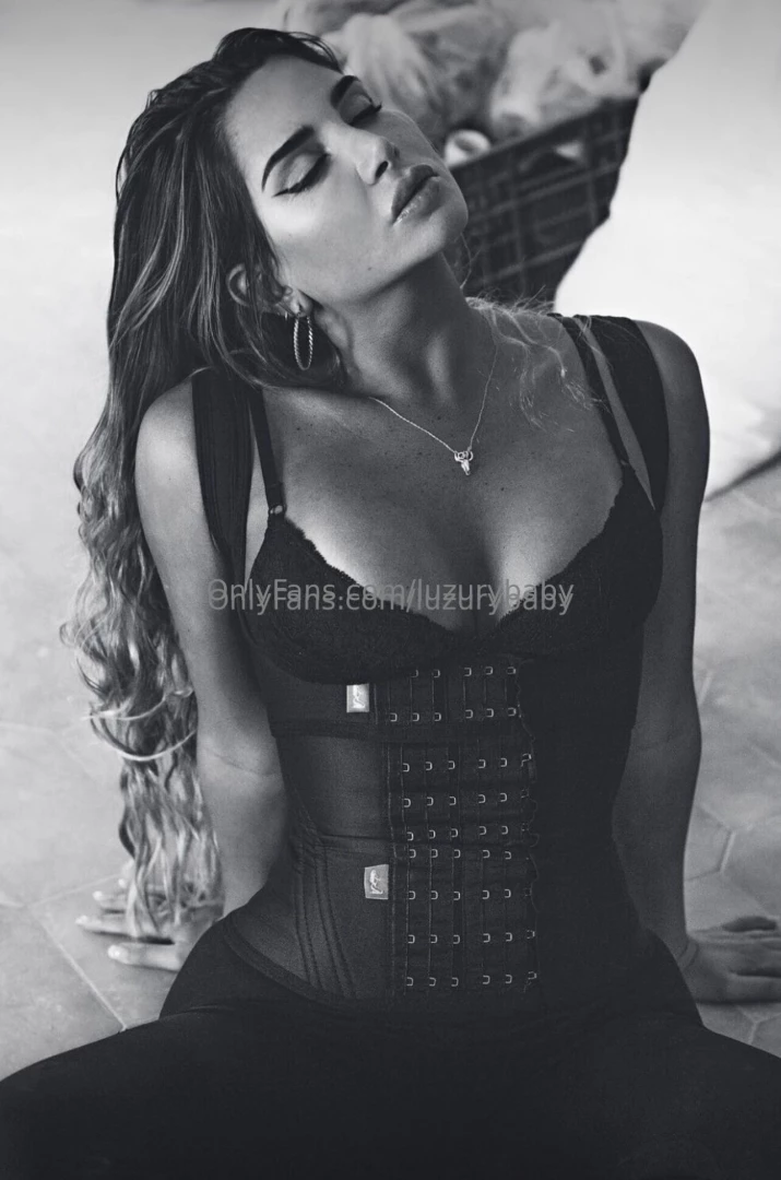 Message me to know about my hottest and secret content you only can 