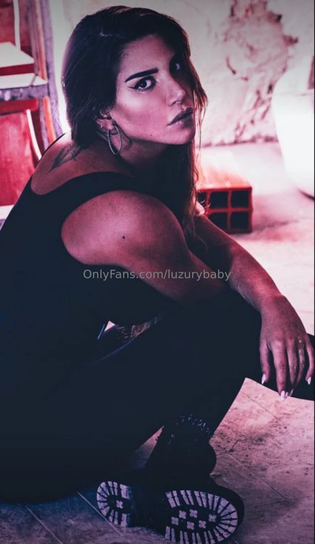 It s me allways here in my page feel free to allways ask me a voice 