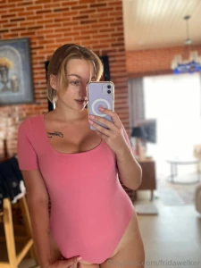 How do you like my swim suit show me yours in dms