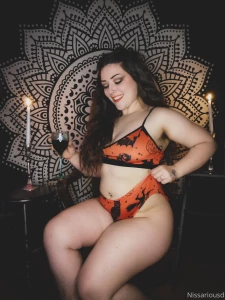 Here is one of my fav spooky sets i ve shot d showing off pits tites