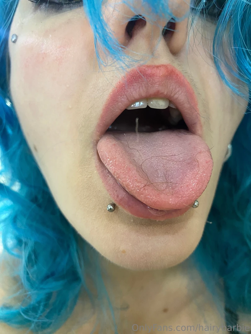 My pussy hair in my mouth should be in yours 