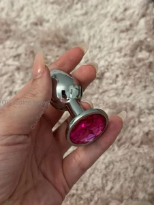 Swipe to open want to unlock daily nsfw content over 3700 videos