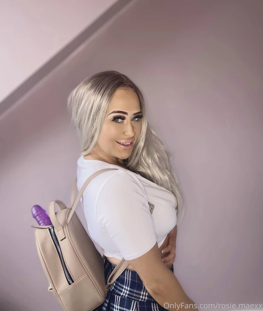 Naughty college girl what naughty thing can you see 