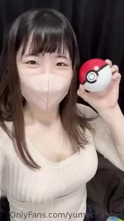 I caught evee my cat hated recording this one lol 