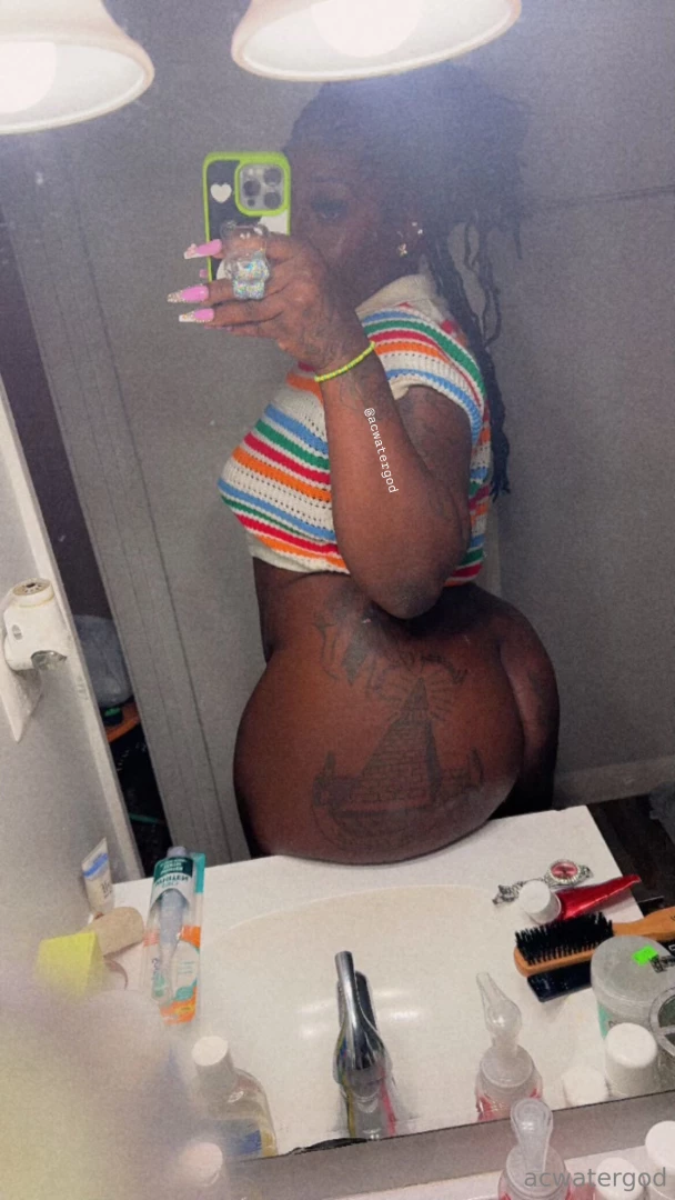 Just dropped some new never before seen videos on my free wall page 