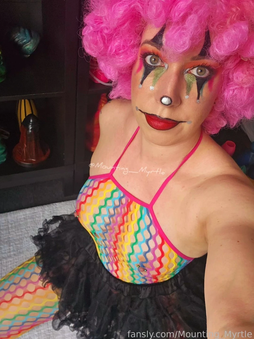 My halloween content might not be for everyone but i m having so much 