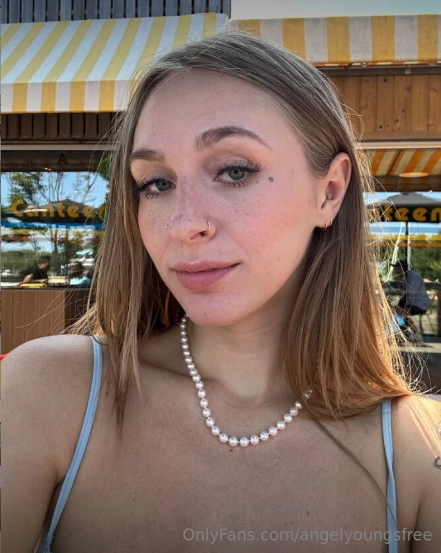 Say hi to my freckles 