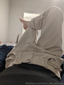 Guess who s live again tonight i ll be on cb 10est i m feeling extra