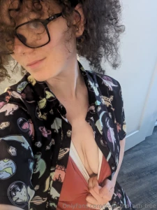 Some fun pics i took while getting ready for hanging out downtown