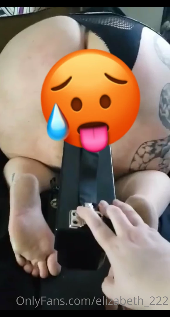 Cumming so hard for you with the sex machine 
