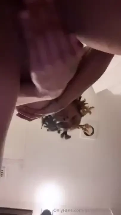 Lay down amp let mommy squirt on you 