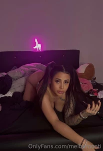 Ragazzi ieri sera ho incontrato un vecchio amico in un locale ed ho part 1