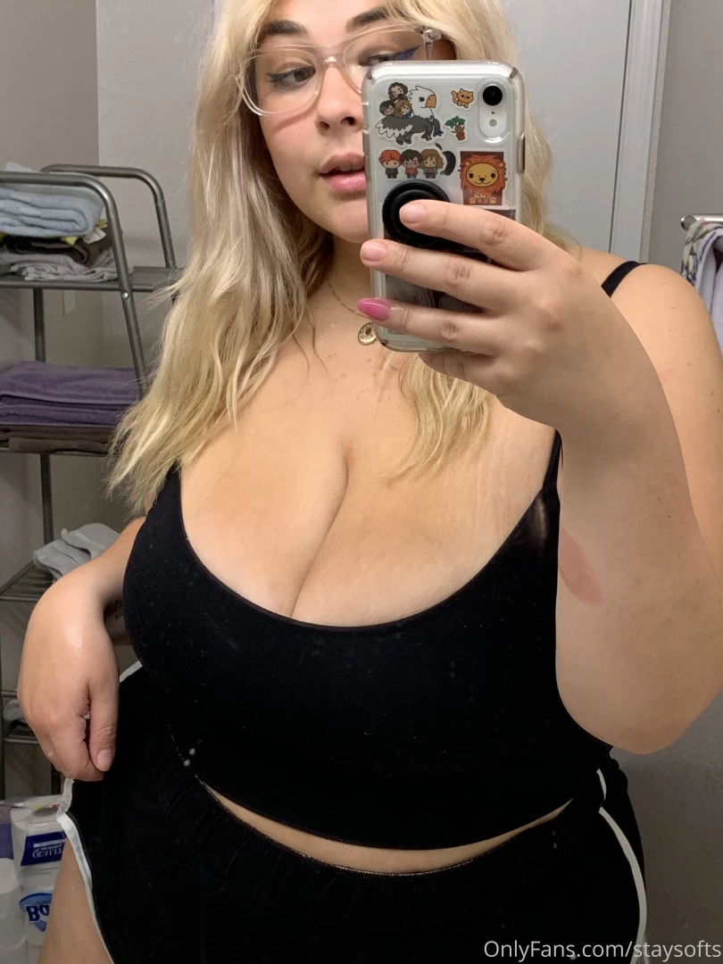 My favorite lounge clothes part 3 