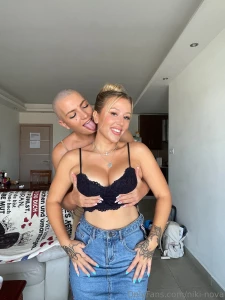 Heute nacht gibts das foto per dm noch oben ohne tonight i will send