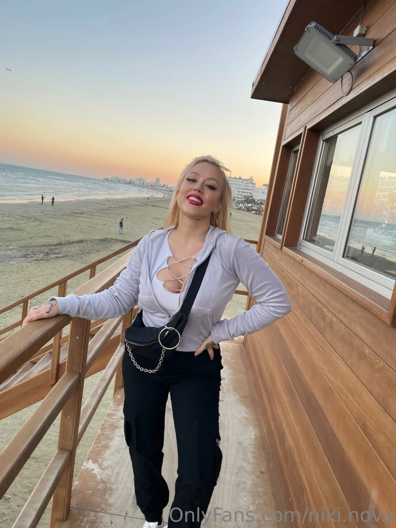 Sunsets and heavy makeup 