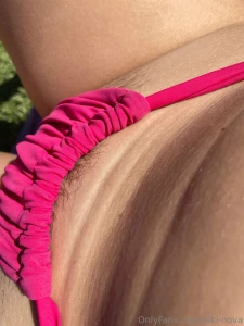 Hello mein tag besteht gerade daraus immer zum lesen am pool zu