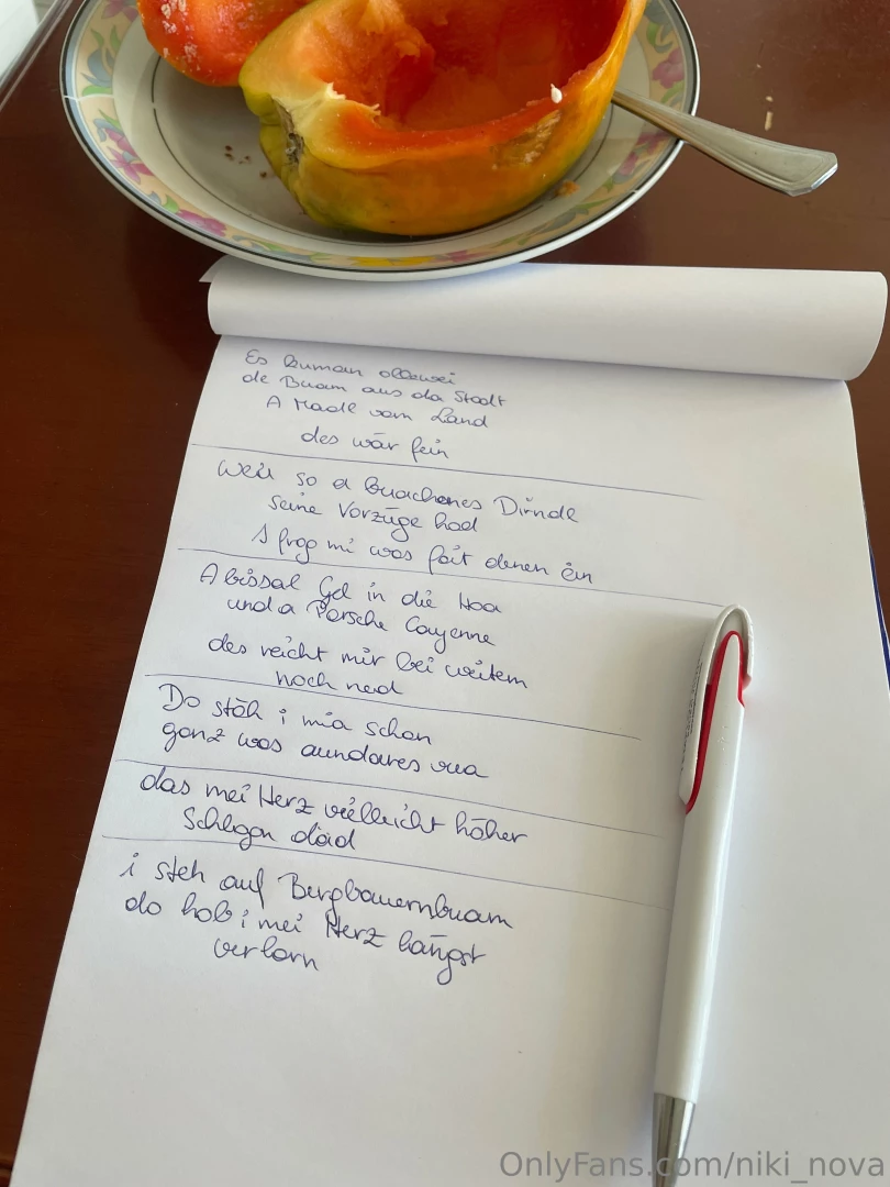 Heute hab ich um 16 uhr wieder meine gesangsstunde kann hier jemand 