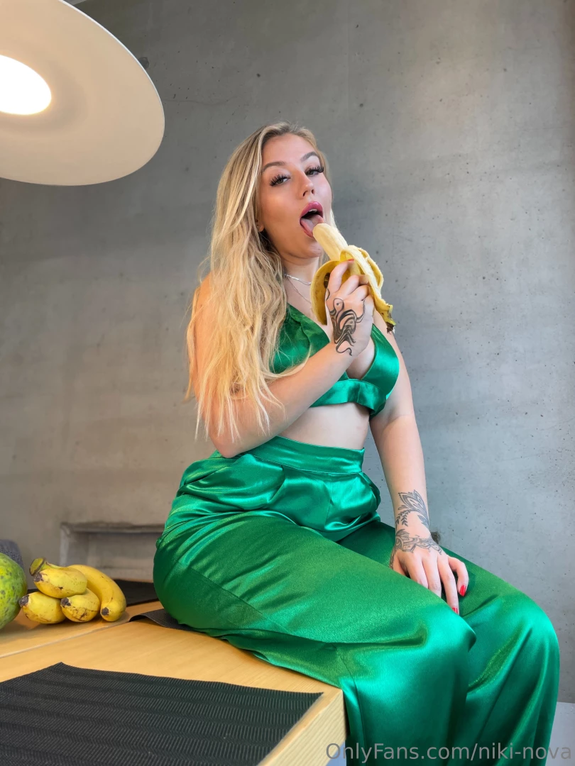 Soll ich jemanden am wochenende mit nachhause nehmen should i take 