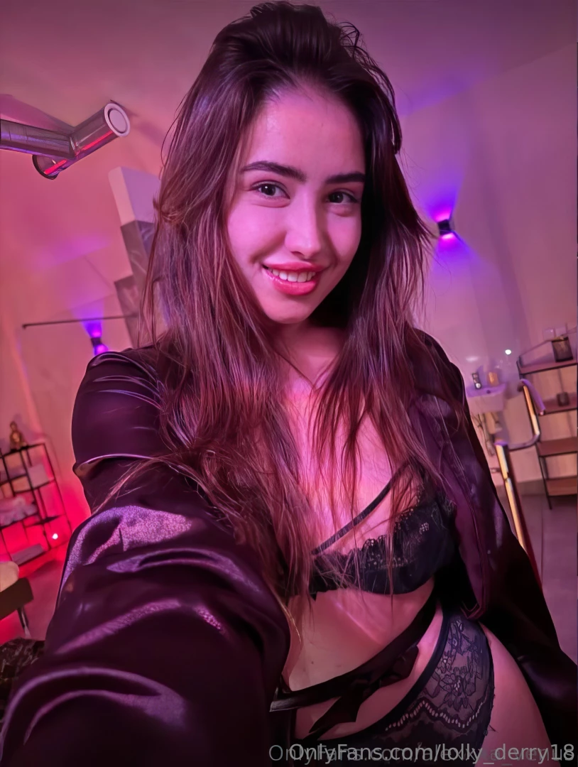 Alexxxa_venus she loves vulgarity and everything related to sex she is part 38 