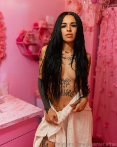 Daily nude content 1 on 1 personal messaging custom content solo fuck