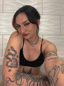 Manifest manipulate masturbate lt 3 p