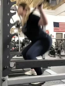 Workout of the day legs 45 mins total barbell squats deep - 3 sets of part 3