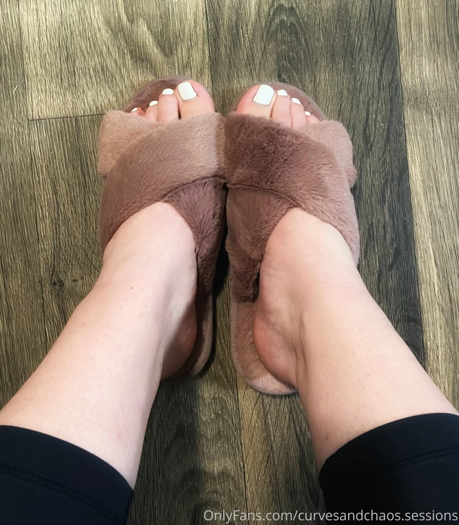 It s cold enough here for my fuzzy slippers which one of you peasants 