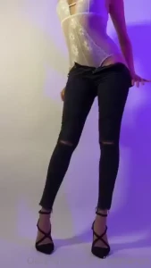 Friday gift tip me 15 if you want to see the rest of the 2 minutes