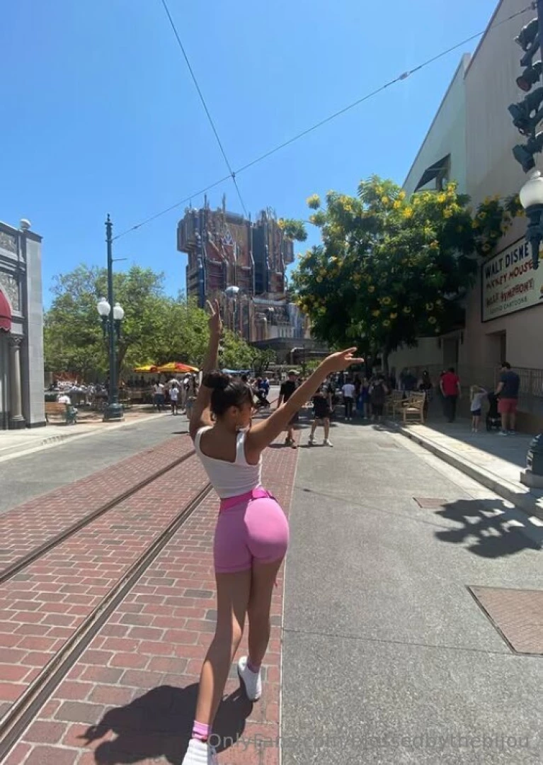 It s disney time 