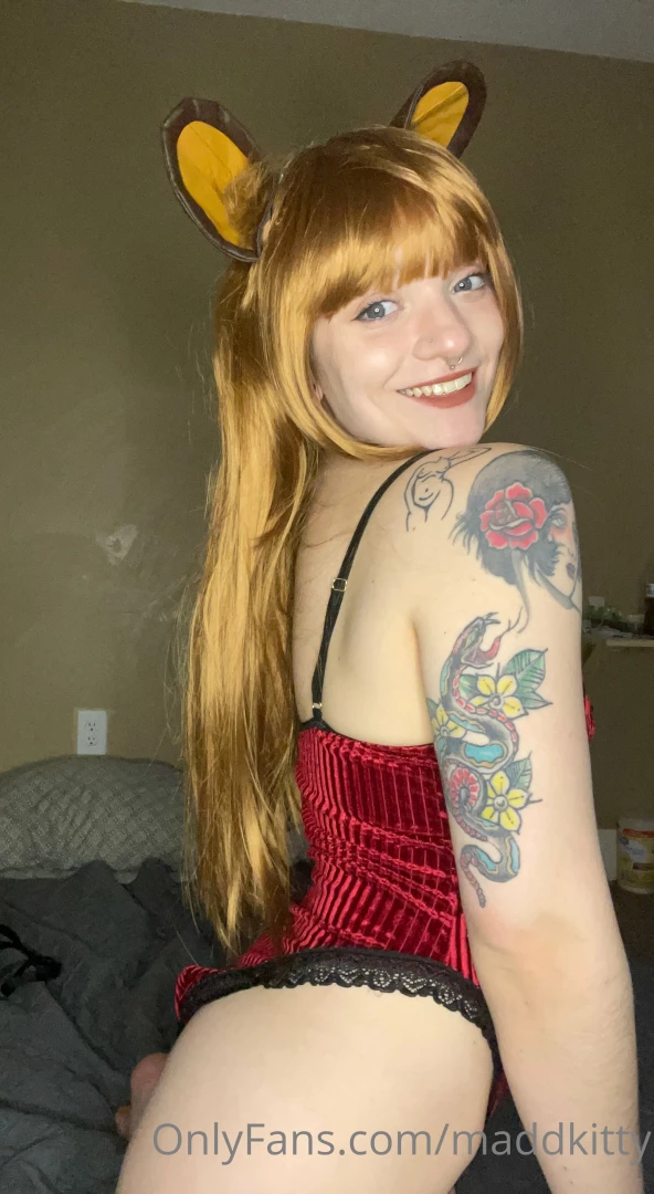 Preview of a raphtalia cosplay request full photo set to be posted part 1 