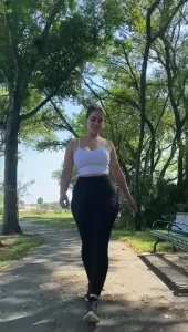 missraquel4xx - Morning walks can also be naughty 