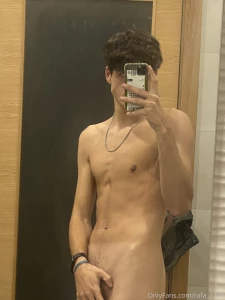 Assim n