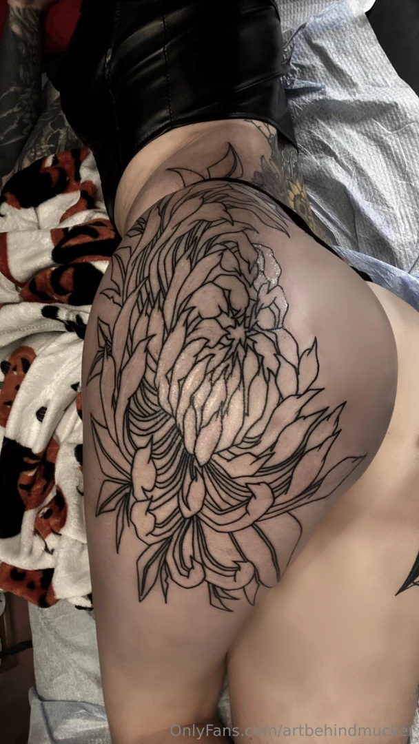 How do you like my new tattoo 