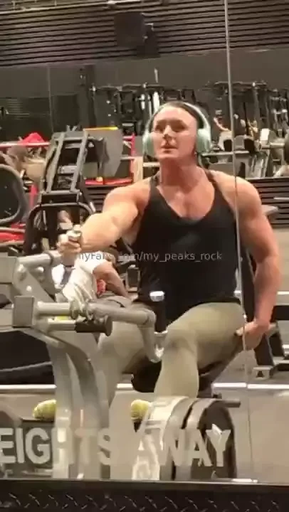 Some of today s back day seated rows getting myself going again 