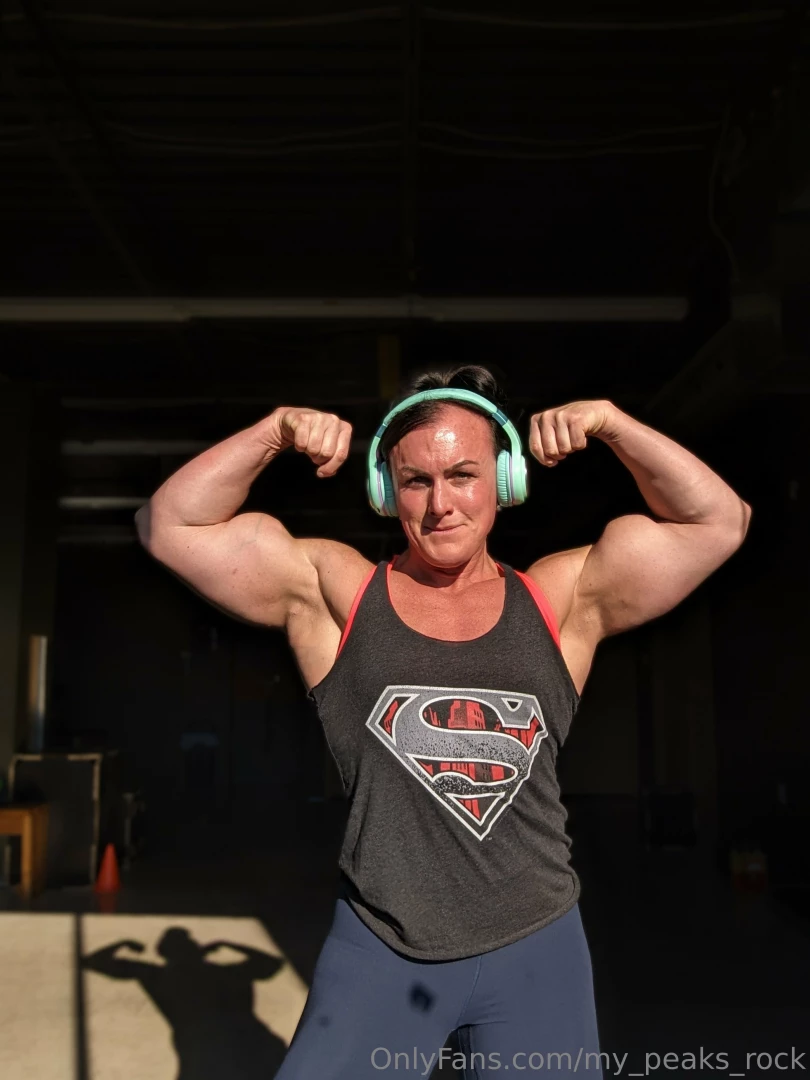 Pumped out some bi s amp tri s today taking it easy on the hip but i m part 1 