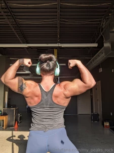 Pumped out some bi s amp tri s today taking it easy on the hip but i m part 2