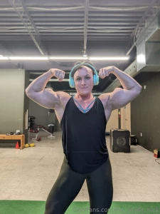 Another awesome chest day in the books it s health gain season here we part 4