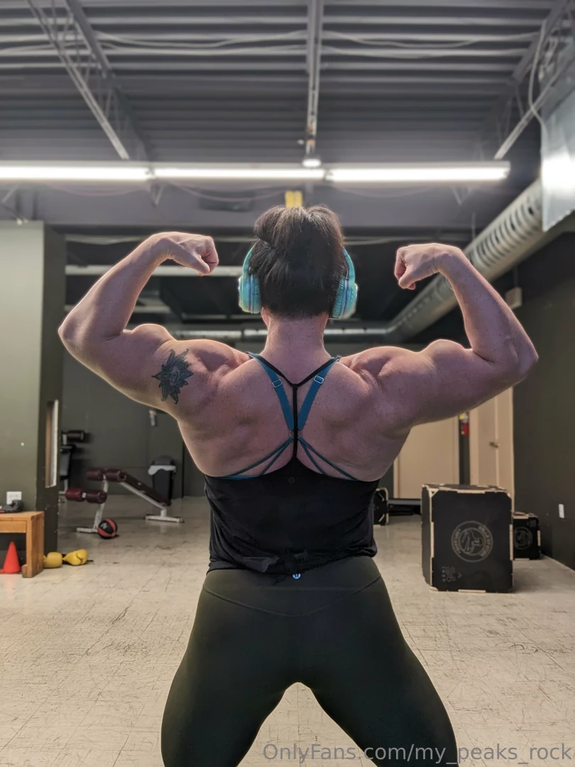 Another awesome chest day in the books it s health gain season here we 