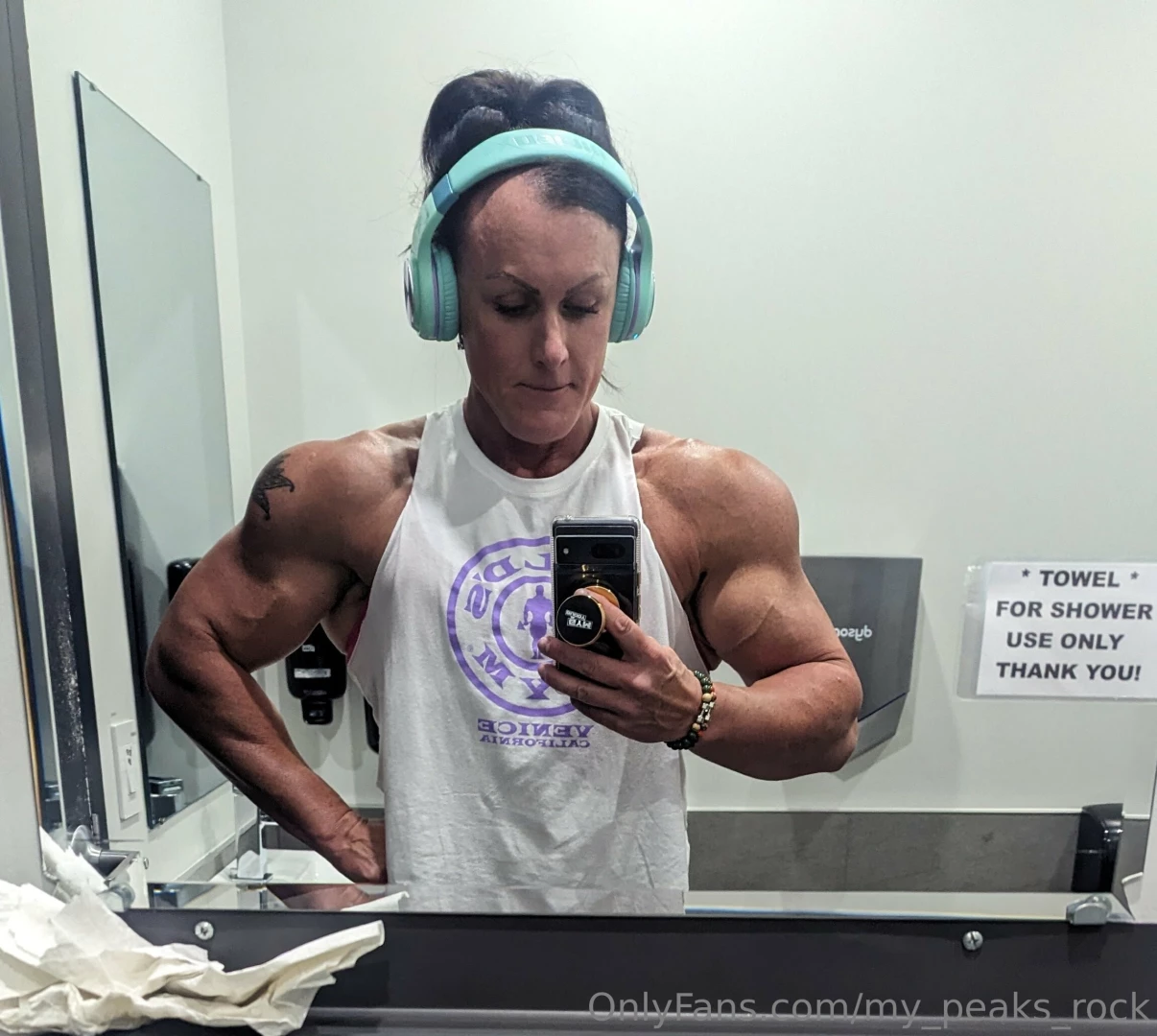 It was lower body today but those pumpkins are pumped part 3 